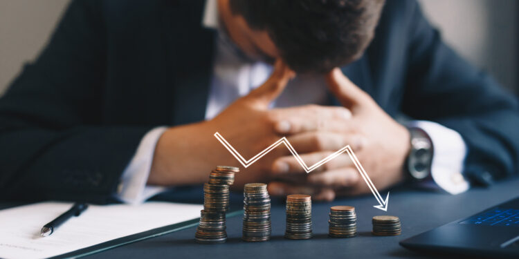Brasil – Bate recorde de empresas em recuperação judicial ou em decreto de&nbsp;falência.