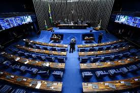 Senado aprova projeto que aumenta piso salarial de médicos e dentistas para R$ 13,6&nbsp;mil
