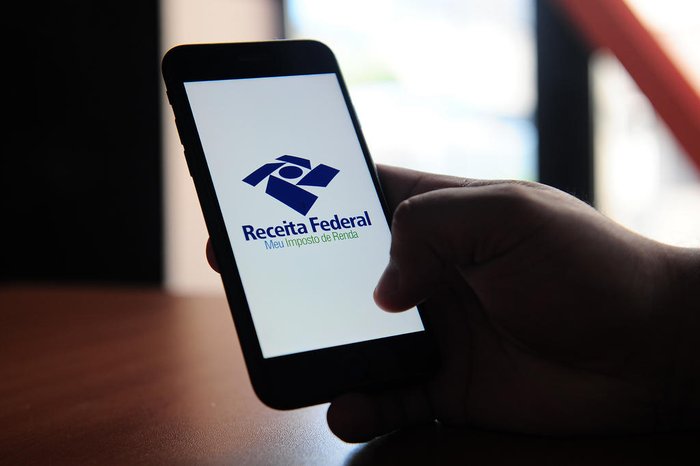 Bolso: Receita Federal Abre Consulta ao Terceiro Lote de Restituição do Imposto de Renda 2026