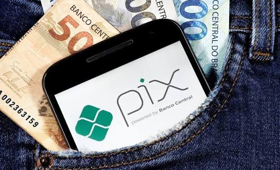 Brasil registra recorde de 9 milhões de fraudes financeiras no primeiro semestre de 2026.