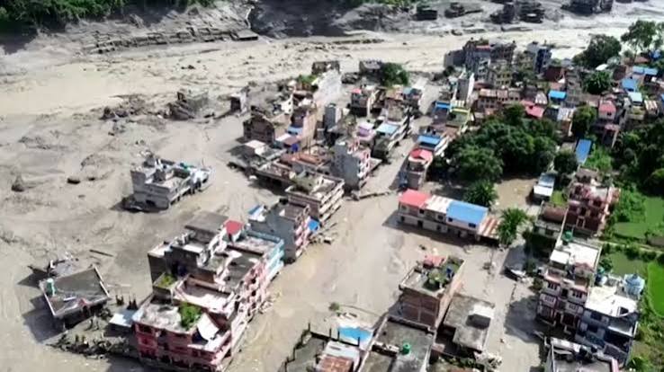 Tragédia no Himalaia: Colapso glacial na fronteira entre Nepal e Tibete deixa centenas de mortos e milhares de&nbsp;desaparecidos