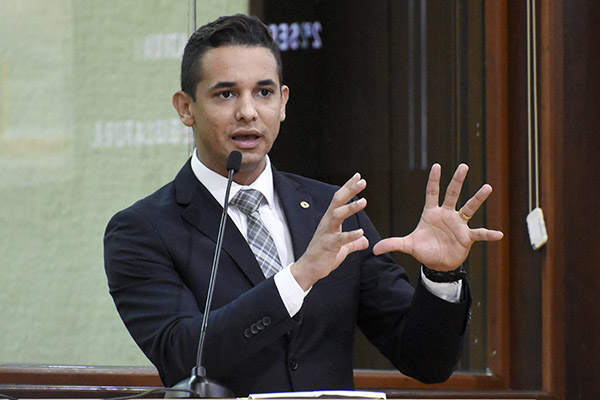 TRE-RN multa Allyson Bezerra em R$ 53 mil por alterar percentual de Álvaro Dias em pesquisa divulgada no&nbsp;Instagram