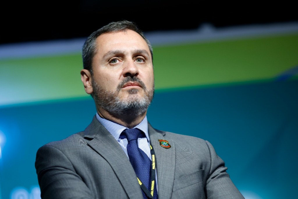 Crise no STF atinge o ápice: André Mendonça afasta diretor-geral da PF por suspeita de monitoramento&nbsp;clandestino.