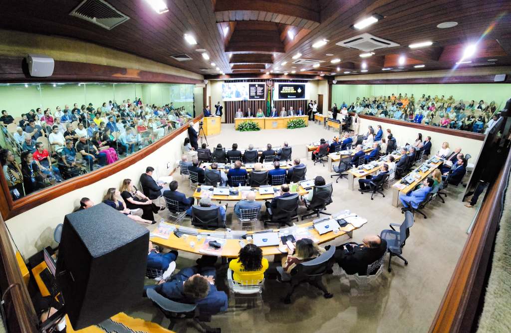 Entenda como funciona o cálculo que define quantos votos são necessários para eleger um&nbsp;deputado