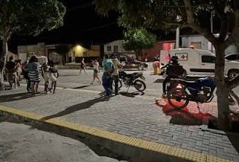 Post 3975 sem título