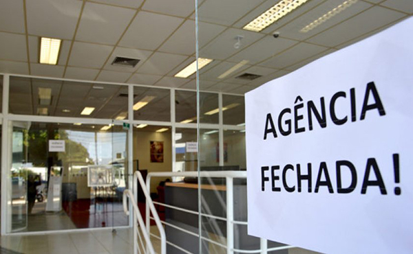 Agências bancárias fecham em todo o país nesta segunda-feira&nbsp;(12)