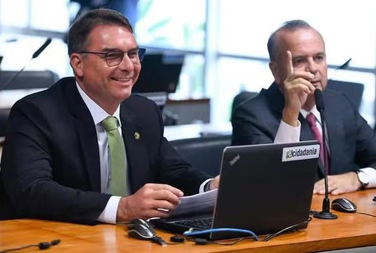 O Fator Rogério Marinho: Como o ex-ministro e senador pelo RN lidera a articulação e molda a Esplanada de Flávio&nbsp;Bolsonaro.